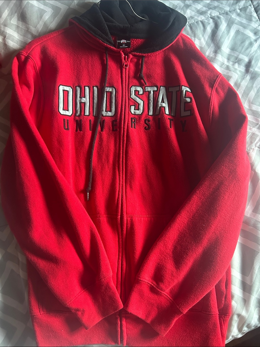 THE Ohio State zip hoodie 🖤❤️